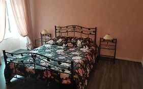 La Maison De Lola